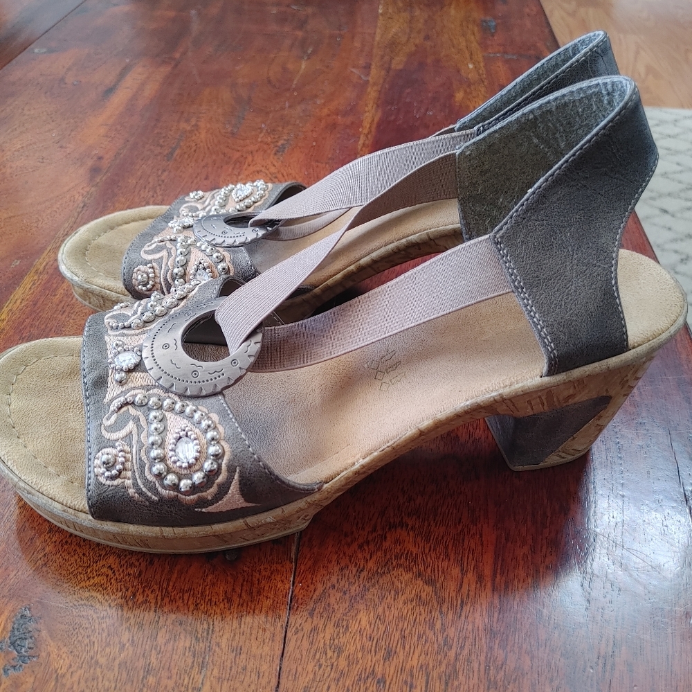 Rieker Embellished Leather Sandals ~ Size 41